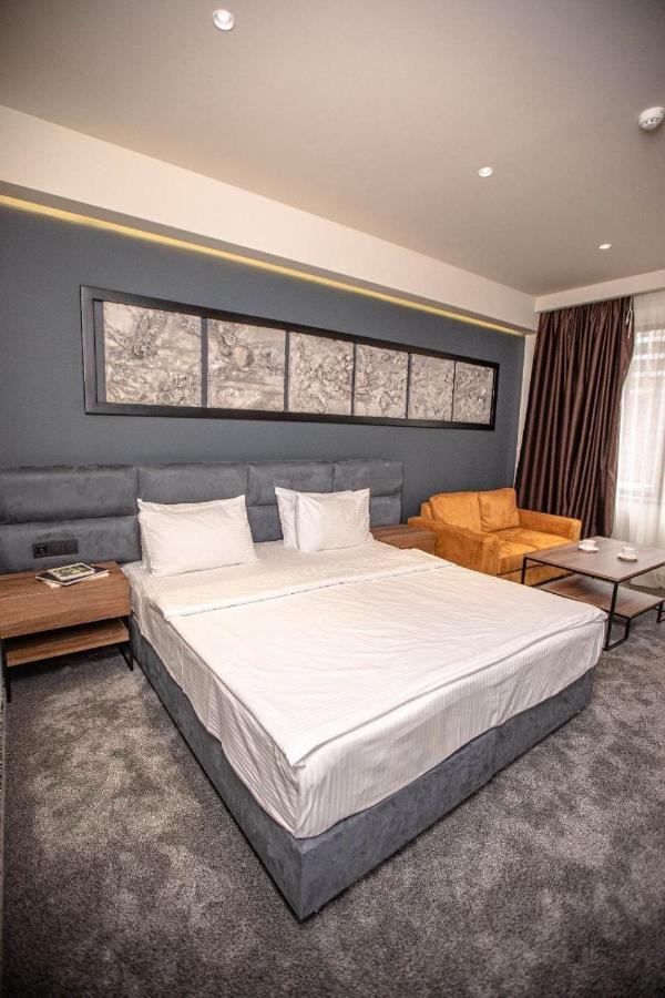 Nor Ekats Aparthotel Yerevan Ngoại thất bức ảnh